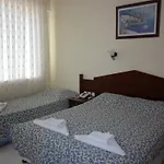 Oezguer Hotel *