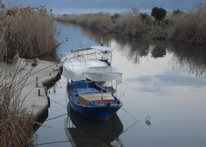 فندق Oezguer Hotel *