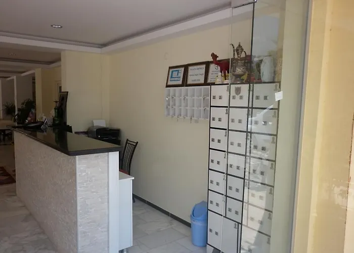 Oezguer Hotel *