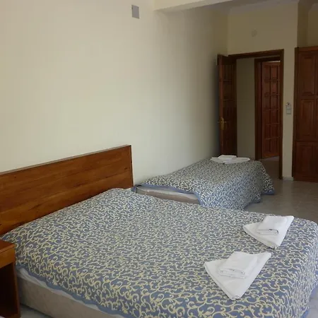 Oezguer Hotel 호텔 페티예